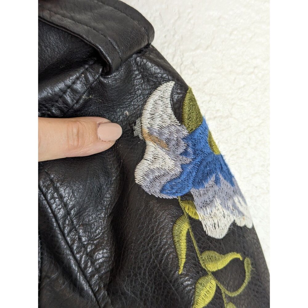 Faux Leather Biker Black Moto Jacket Floral Embroidery FLAWS Unique Approx Sz S - Picture 7 of 16